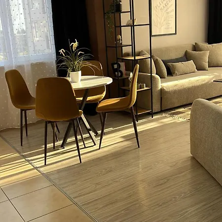 Modern & Fully Equipped Apartment- Stylish Comfort *