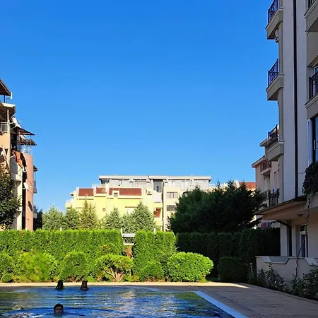 Modern & Fully Equipped Apartment- Stylish Comfort شقة