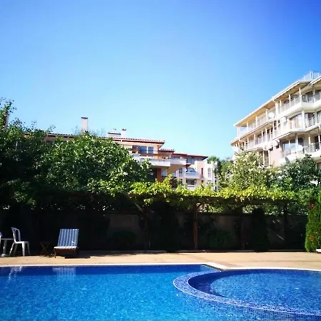Modern & Fully Equipped Apartment- Stylish Comfort Sunny Beach