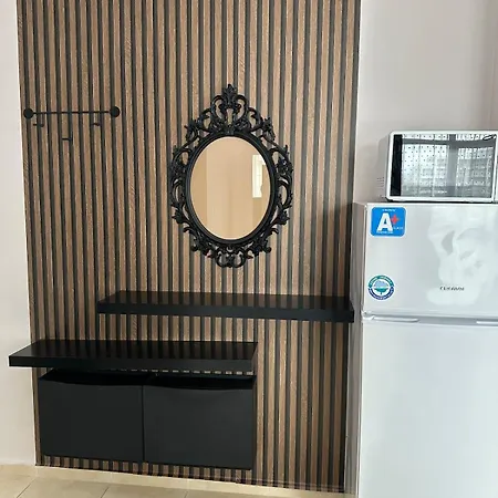 Lejlighed Modern & Fully Equipped Apartment- Stylish Comfort *